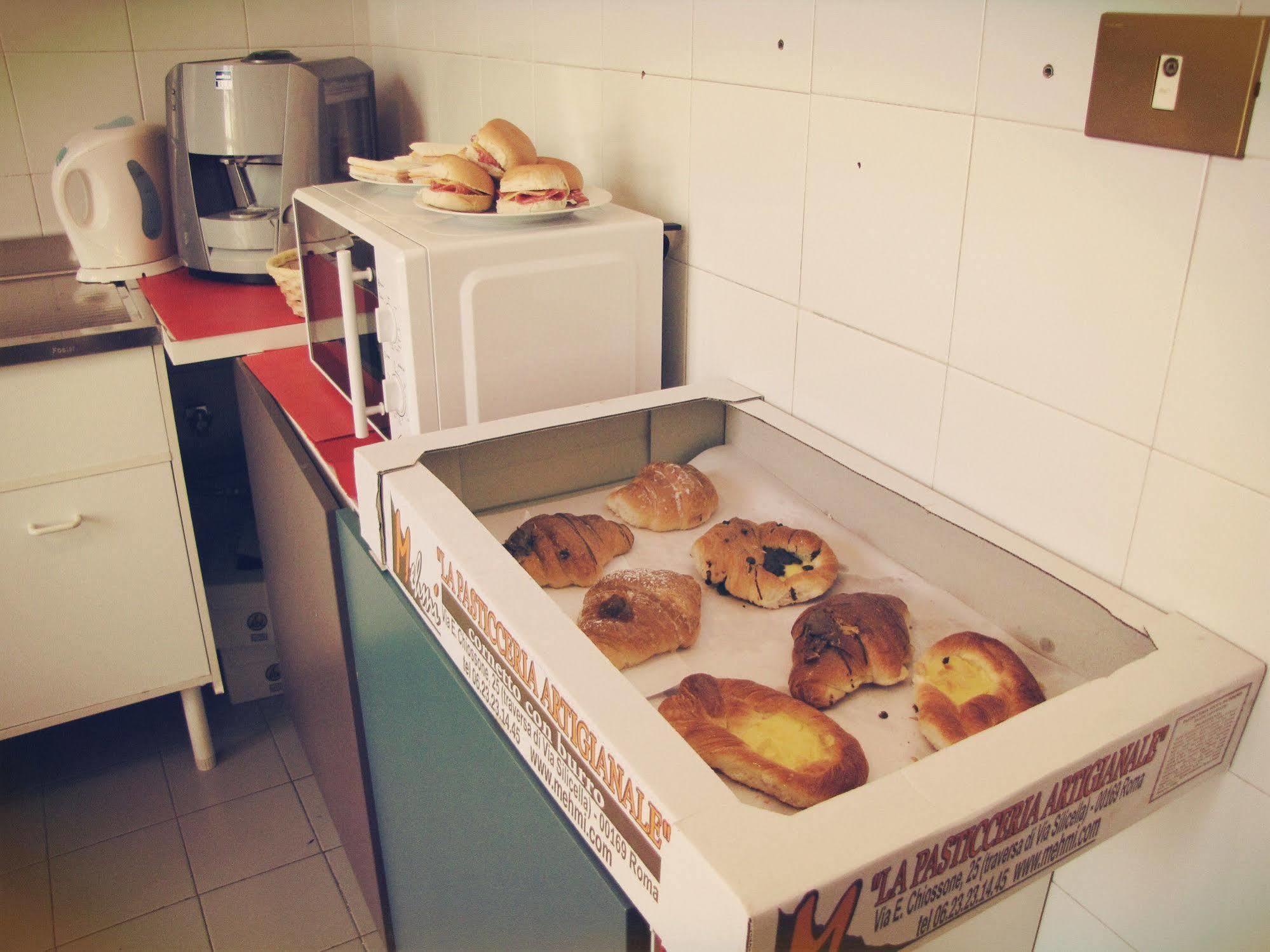 Claudia House Termini Bed & Breakfast
