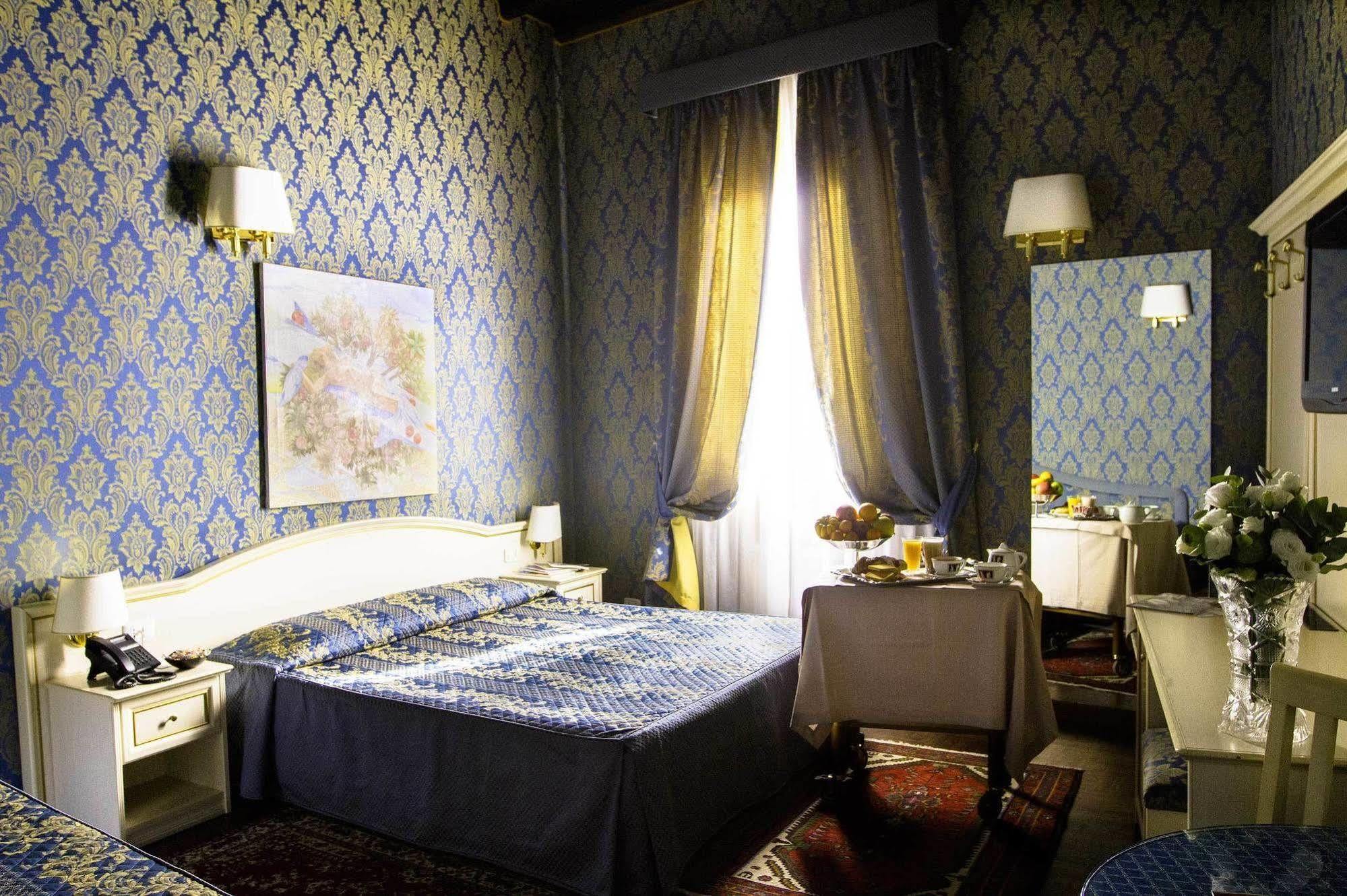 Residenza Canova Tadolini - Gjestgiverier 4*
