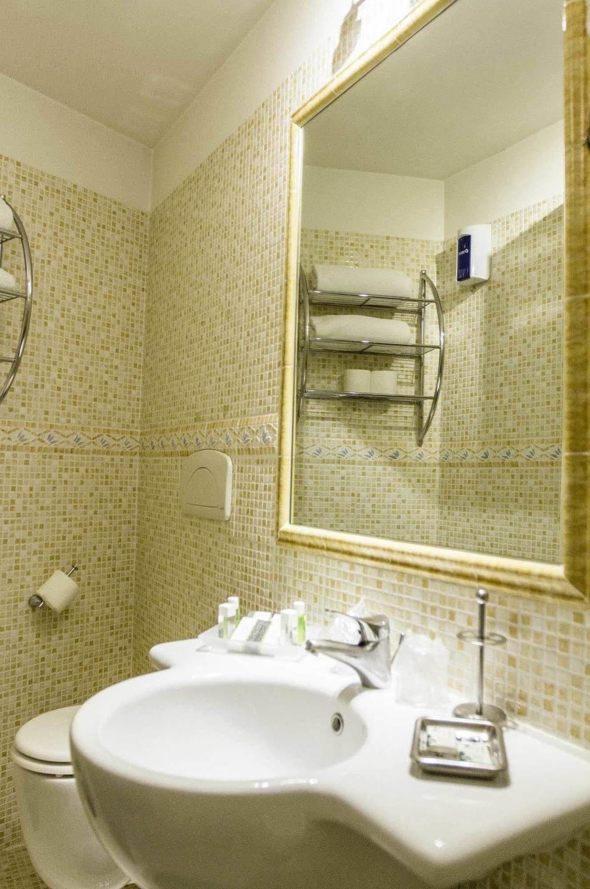 Gjestgiverier Residenza Canova Tadolini - Roma