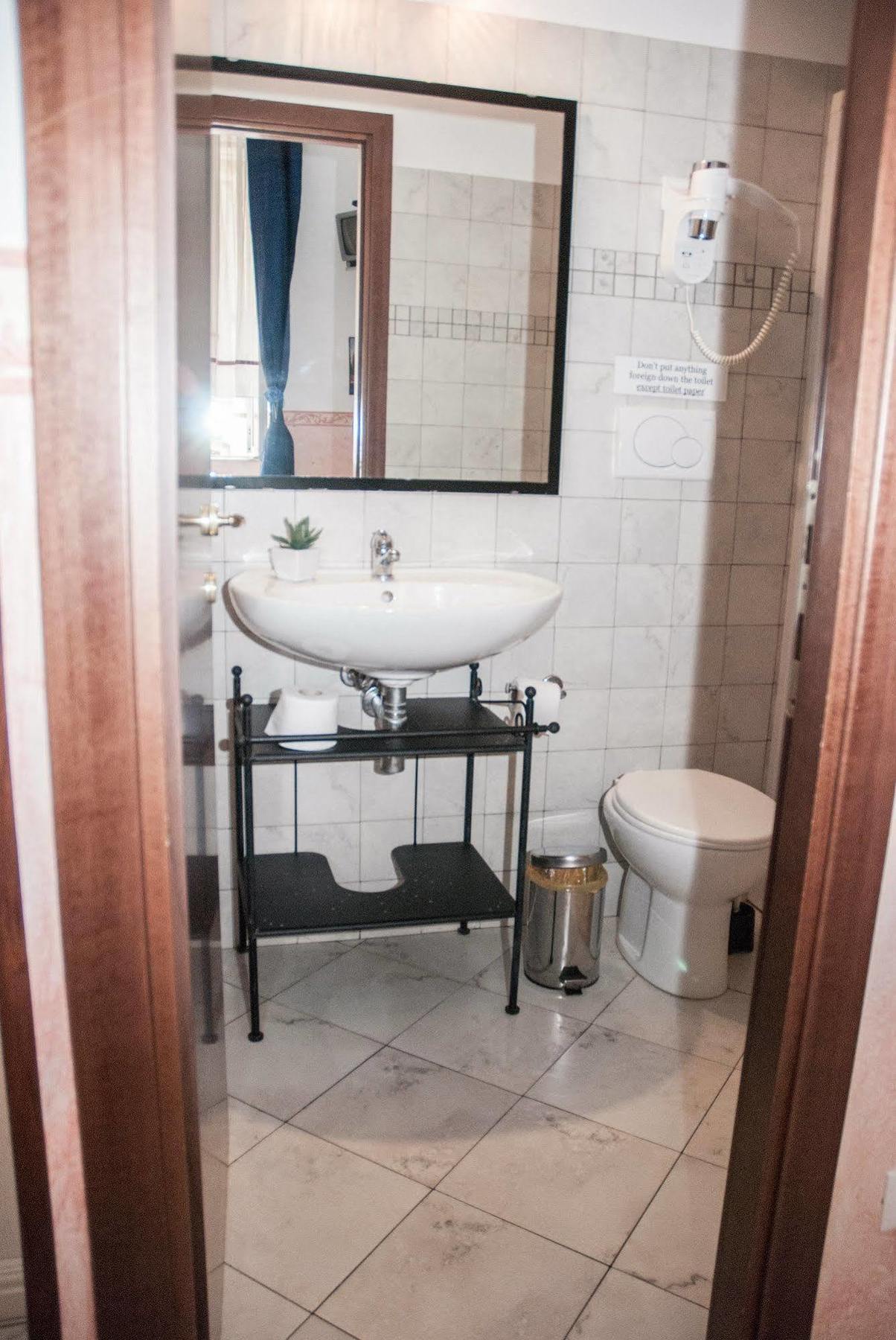 Bed and breakfast Obelus Roma
