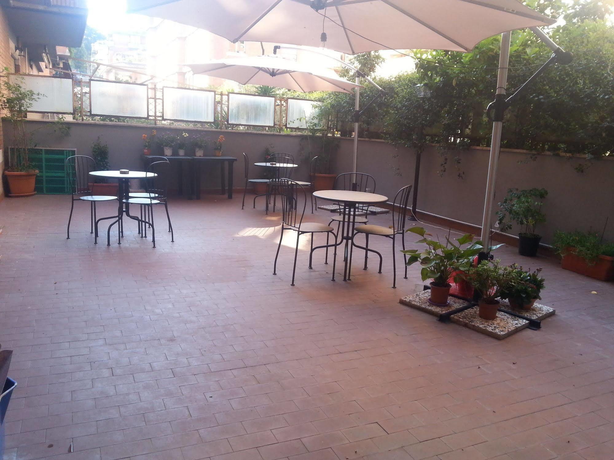 Domus Pio Xi° Bed and breakfast 2*