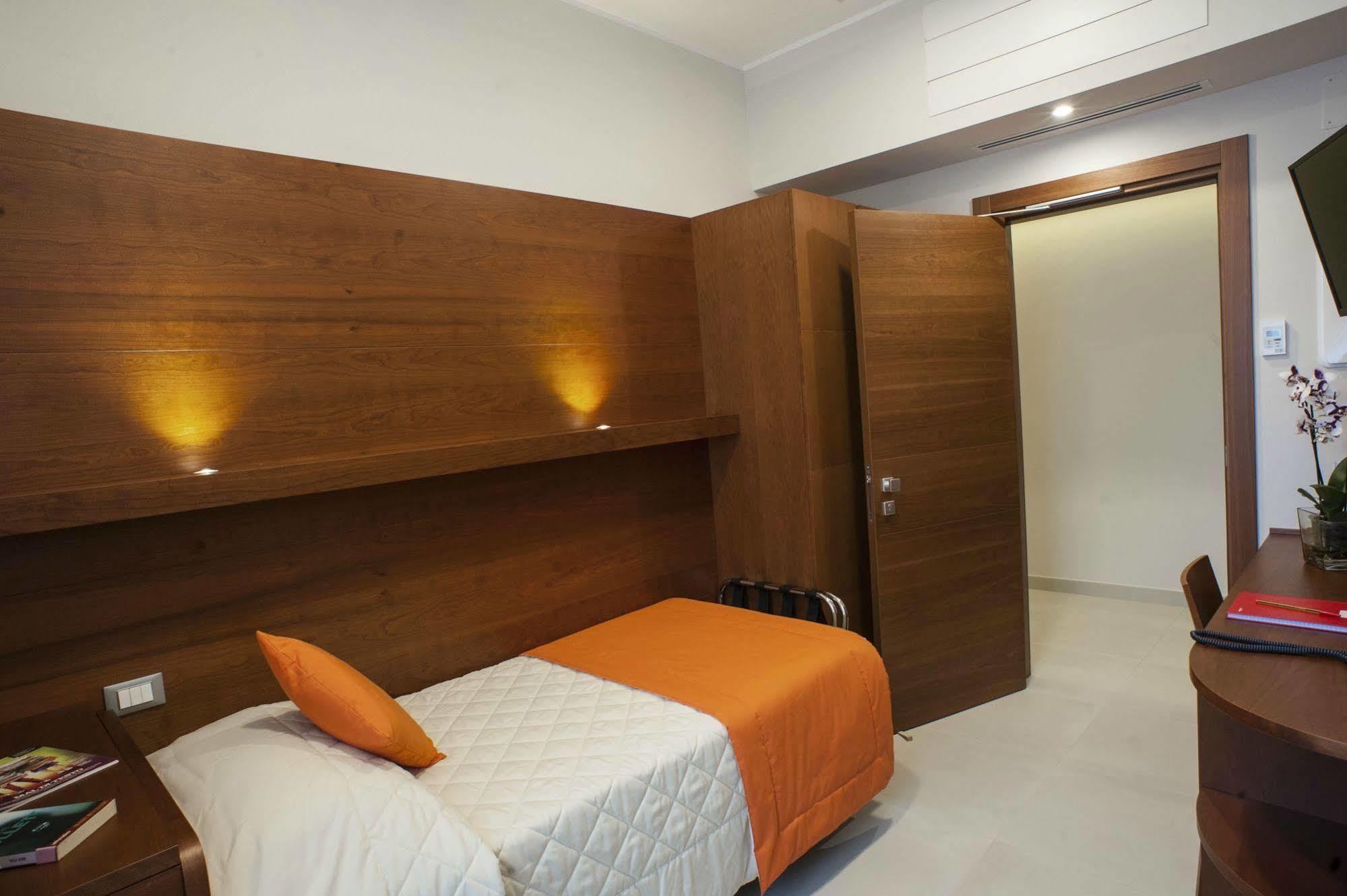 Angelina - Casa Per Ferie Hotel 3*