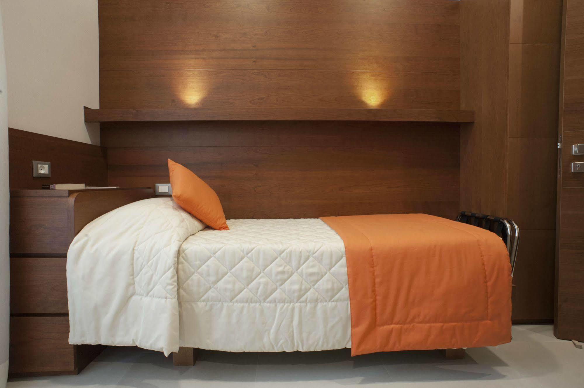 Hotel Angelina - Casa Per Ferie Roma