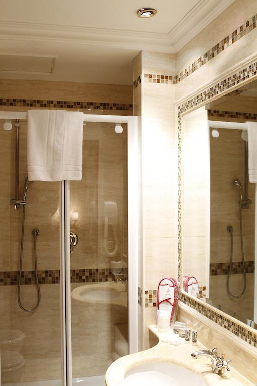 Genio Hotel 4*