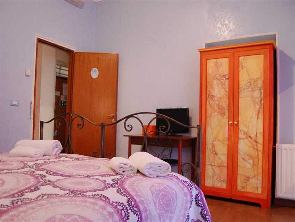 Gjestgiverier Casa Cleo