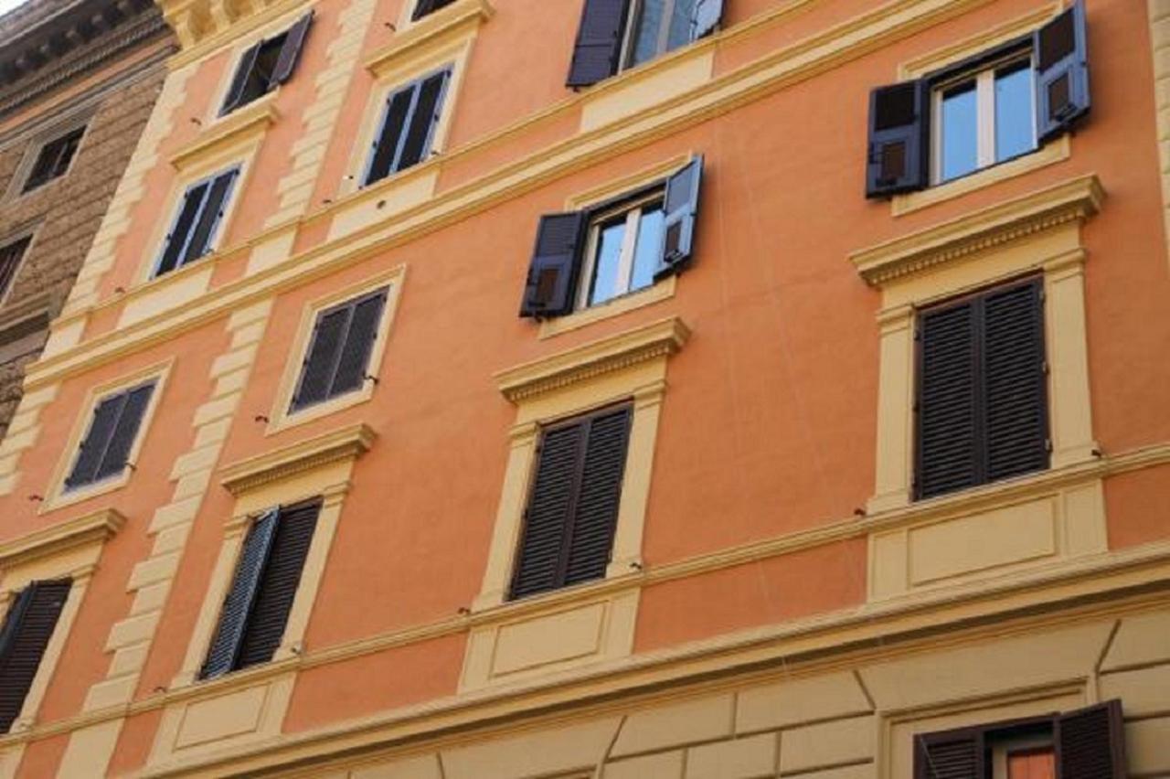 Domus Iuliae 2* Roma