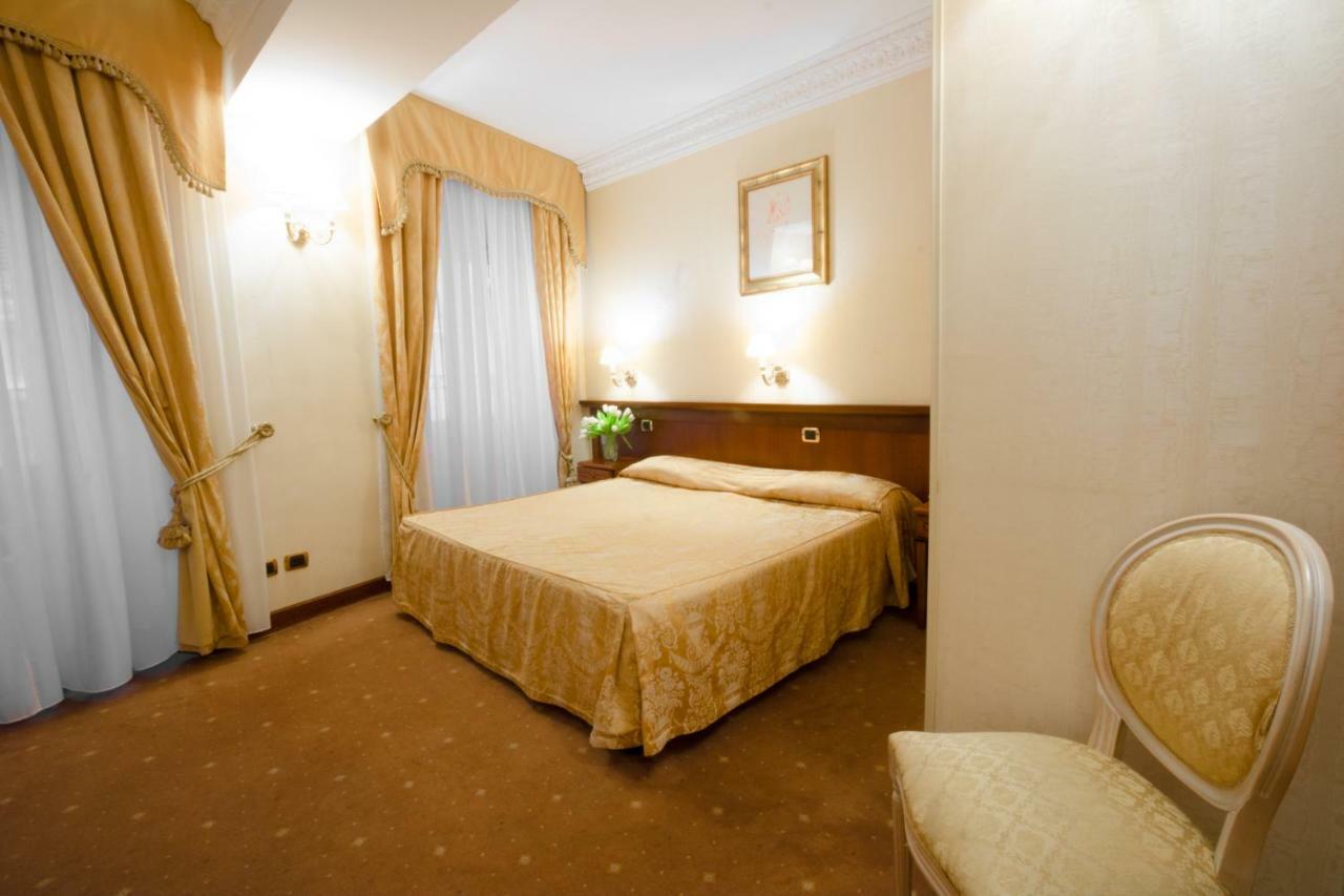 Hosianum Palace 3* Roma