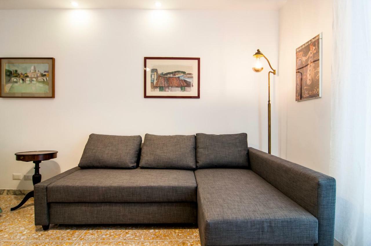 Vatican Museums Roomy Apartment