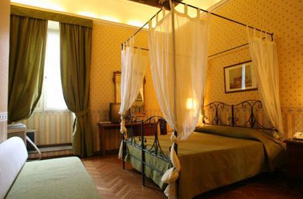 St. Moritz Hotell