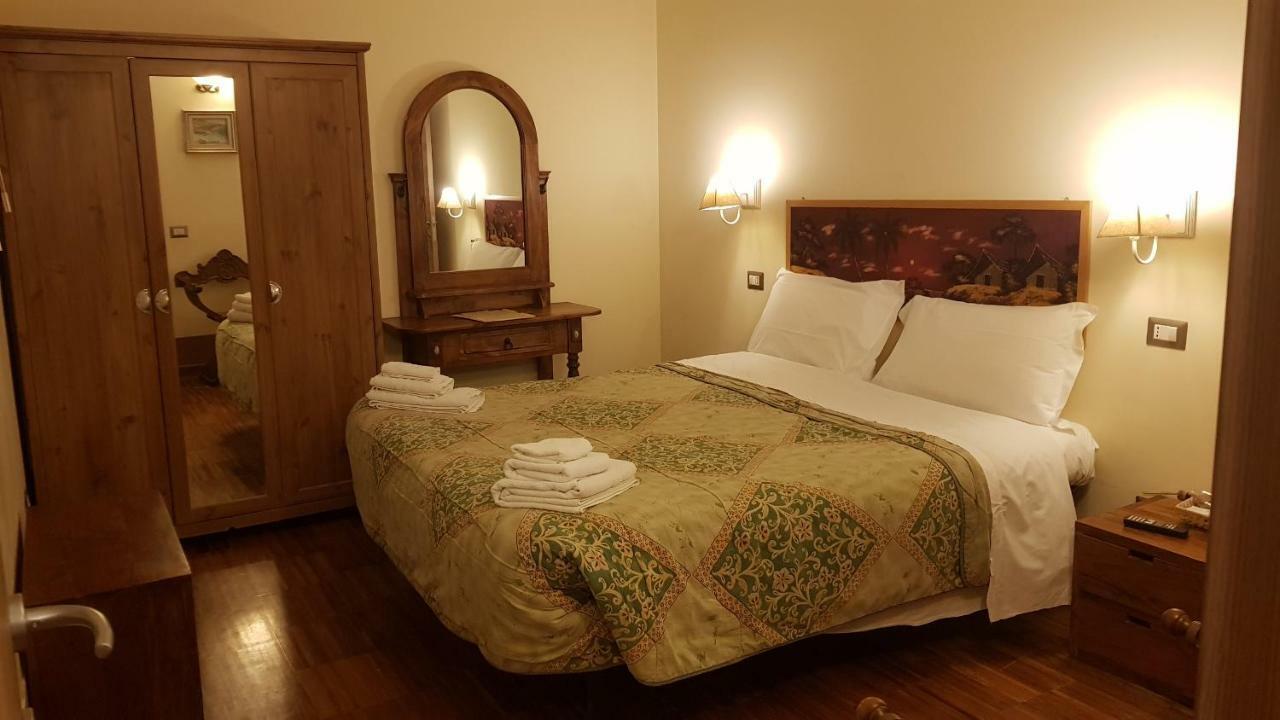 Aurelia Garden Gold Bed and breakfast 2*