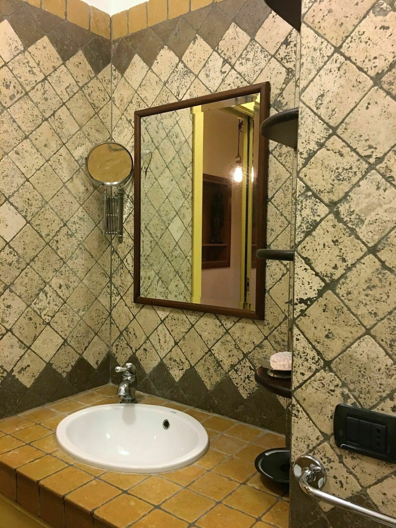 La Maisonette *