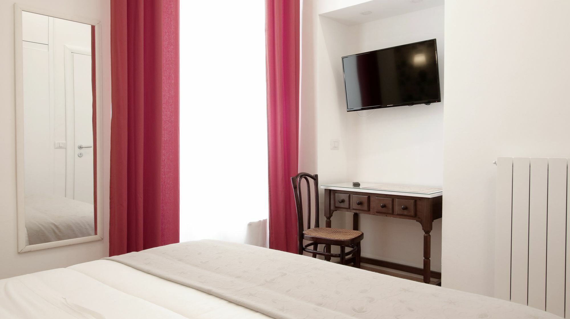 Domus Iuliae 2* Roma