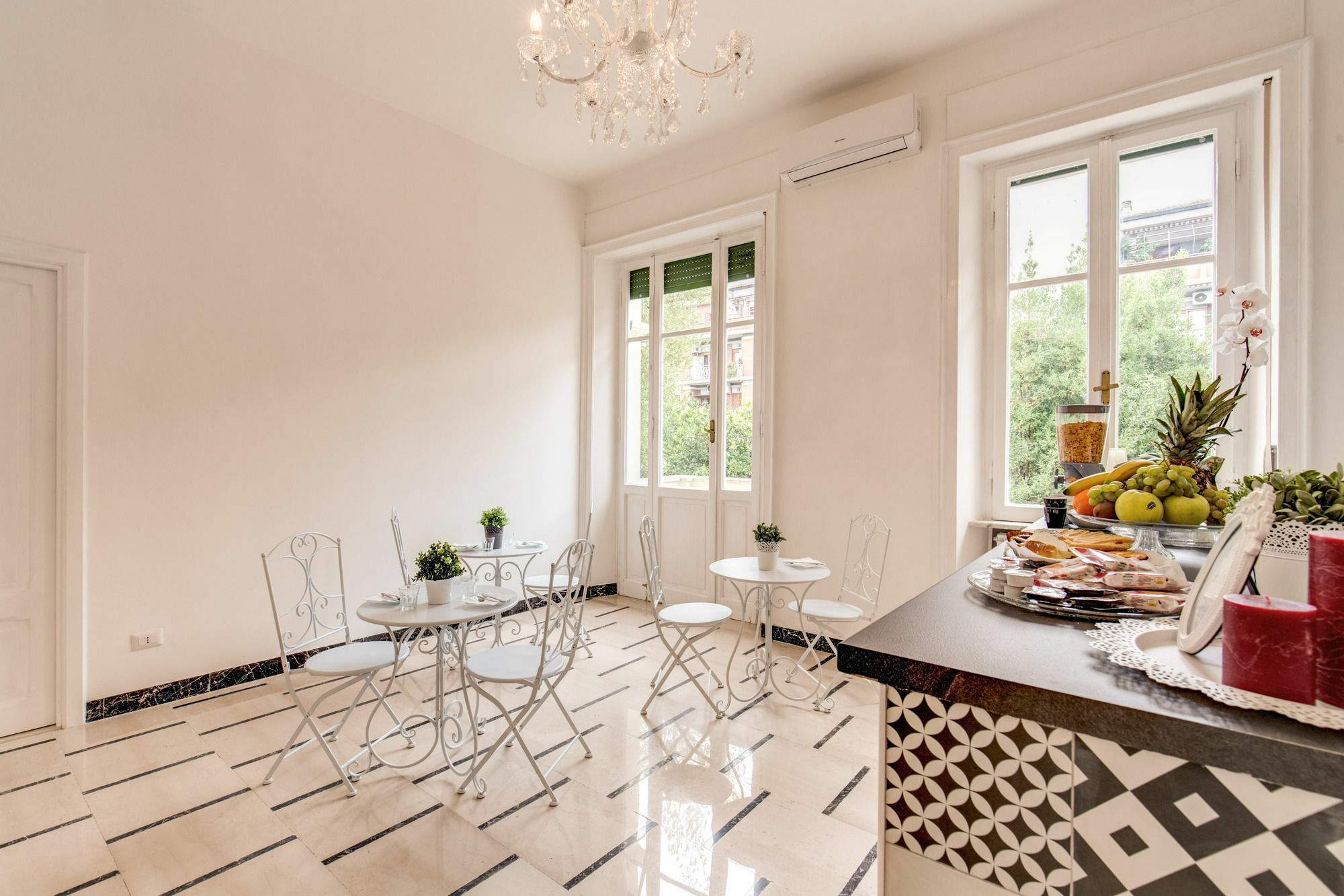 Acomodação com café da manhã  Relais La Torretta 2*