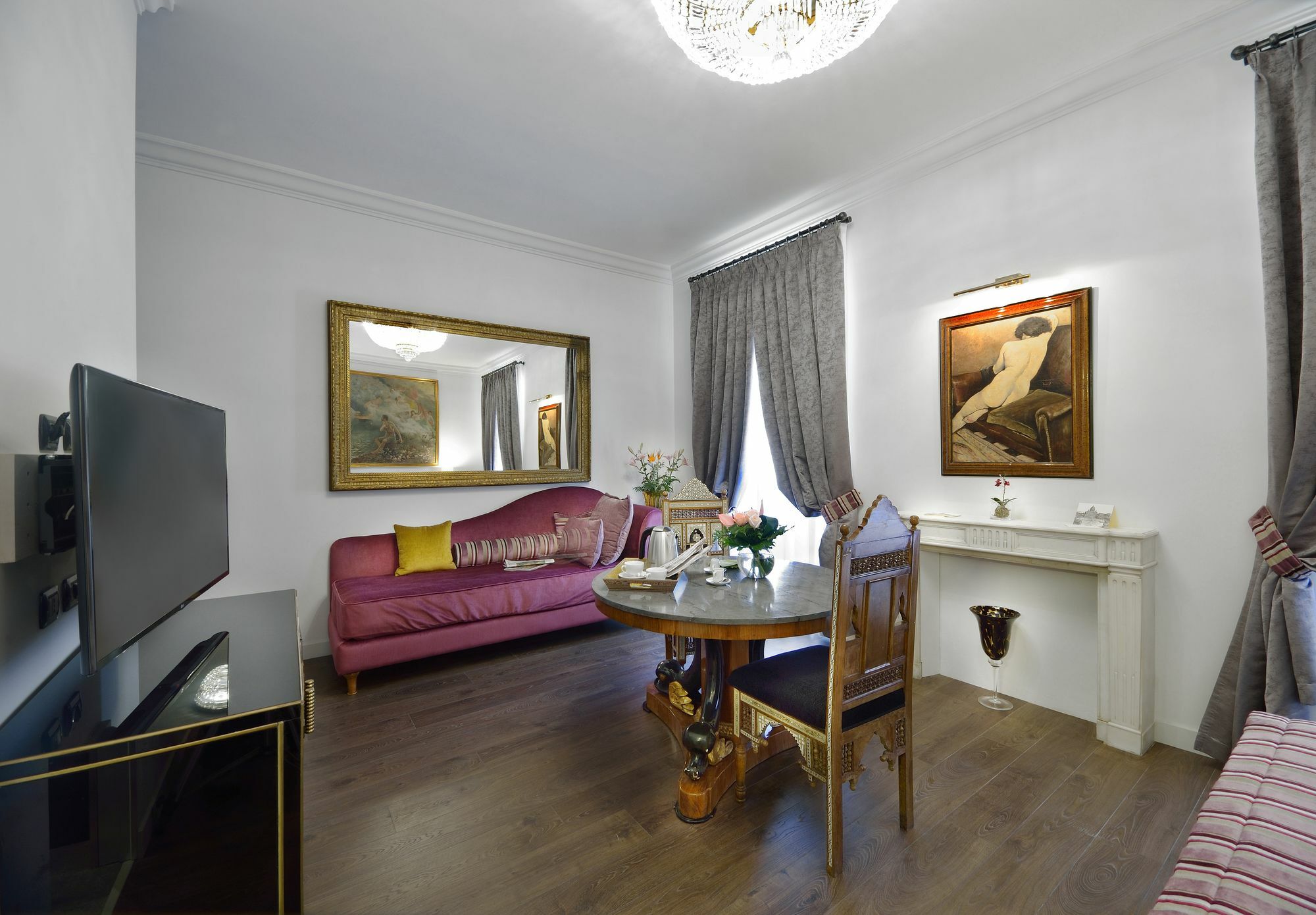 Condotti 3* Roma