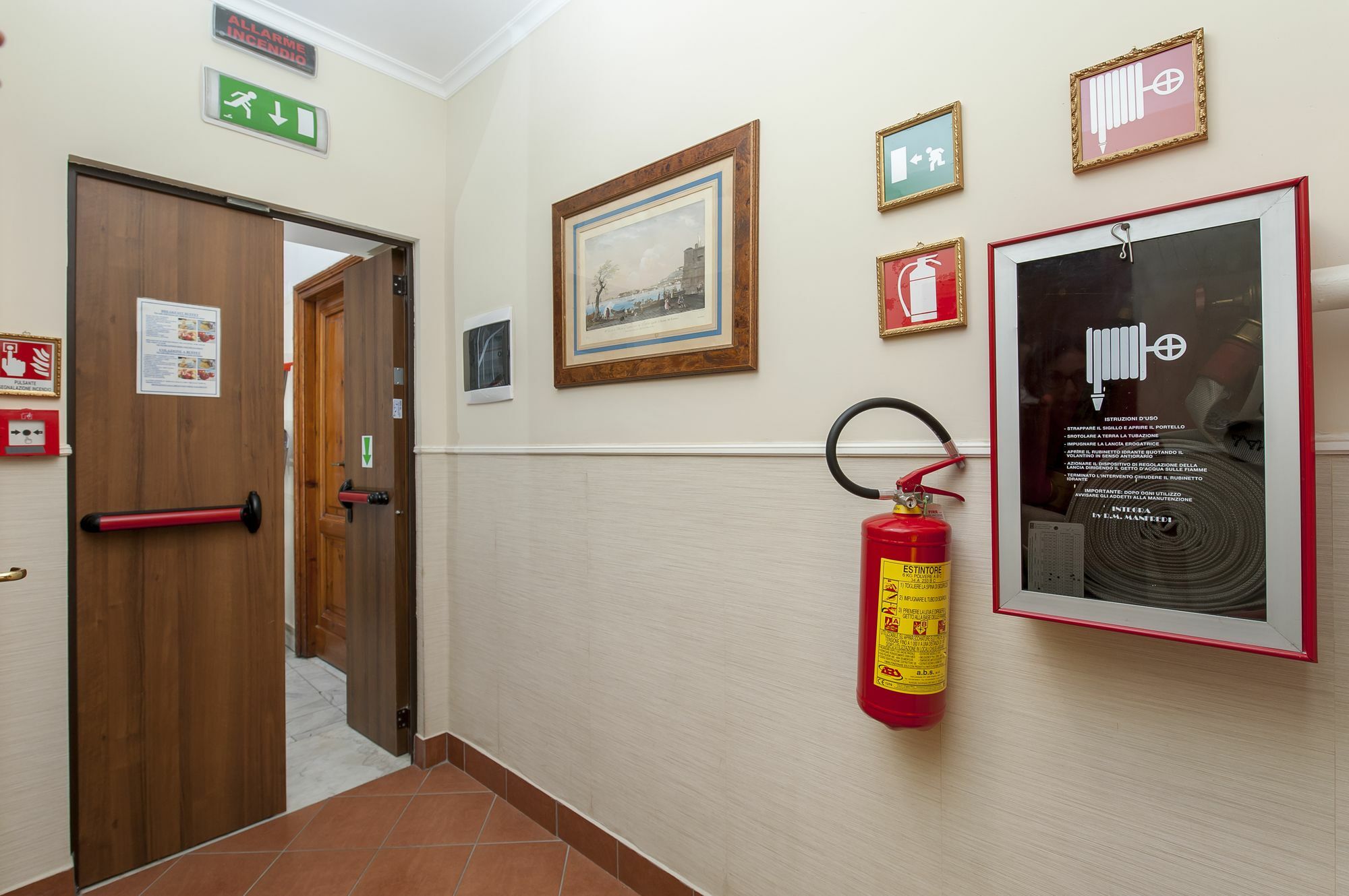 Hostel Budget Des Artistes