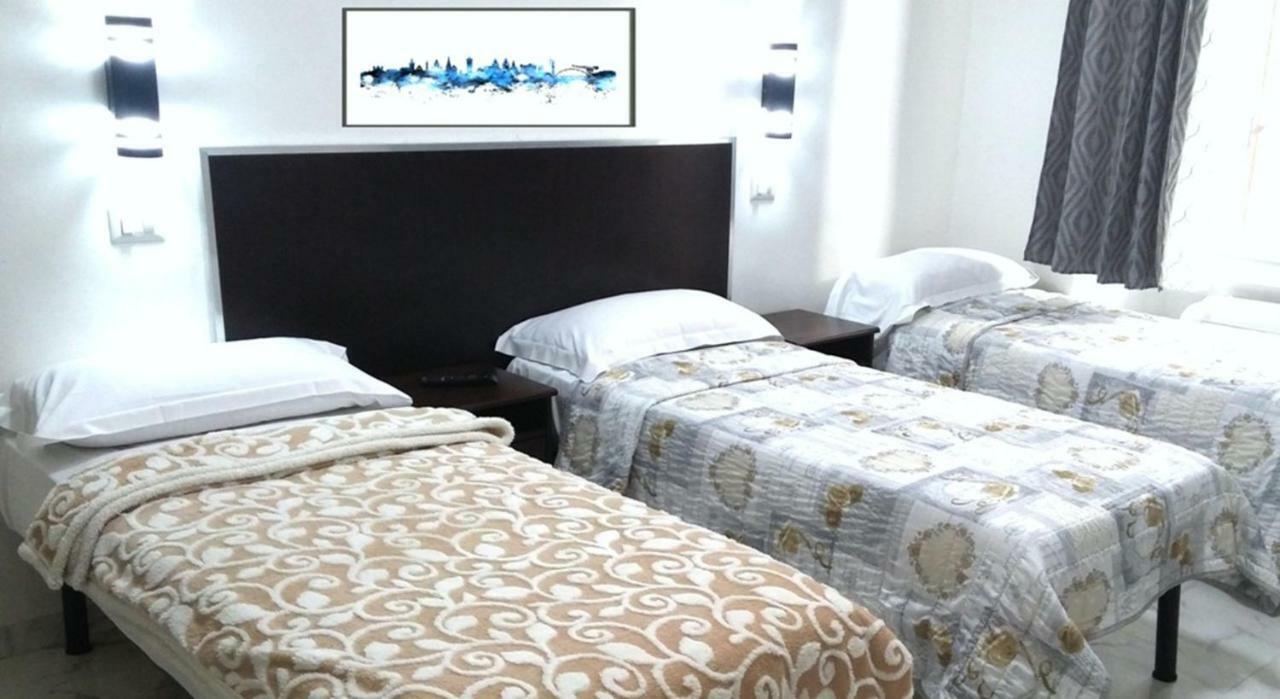 Sarkar House Bed & Breakfast *