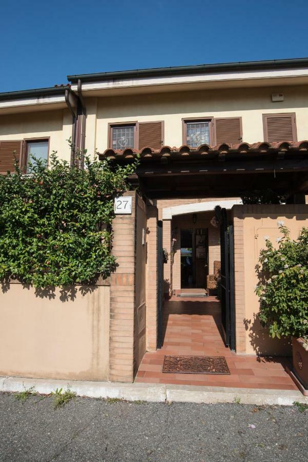 Fiori E Lanterne Bed & Breakfast Rome