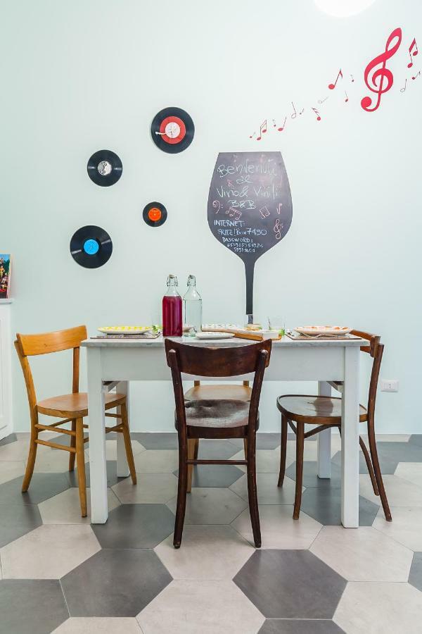 Vino E Vinili Bed and breakfast