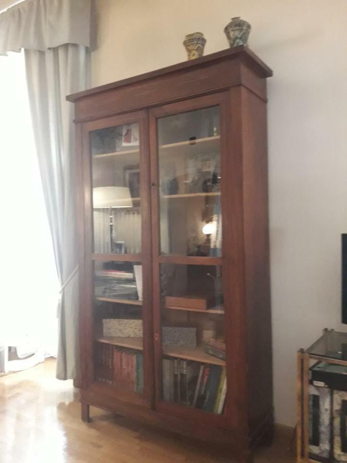 The Queen's Coffer Rom