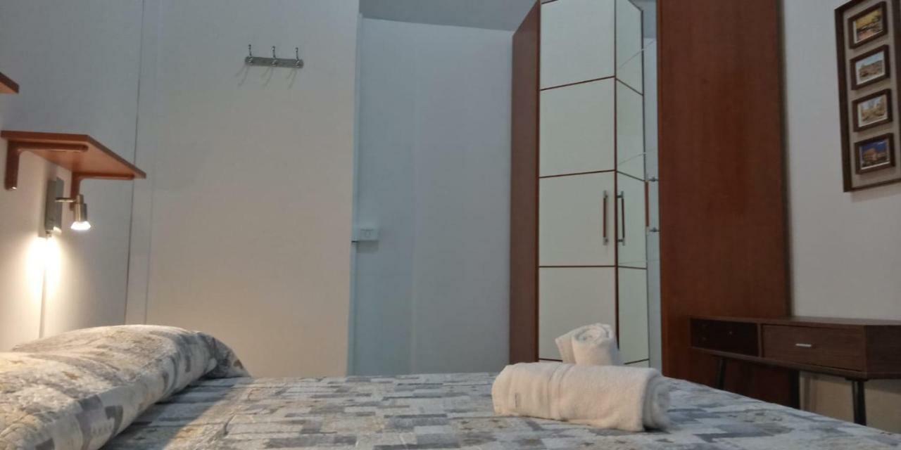 Mamacri' Bed & Breakfast *