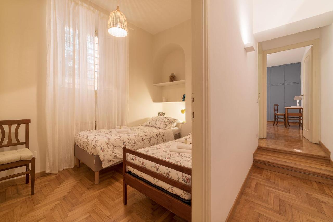 A Peaceful Retreat 2 Minutes From Piazza Navona - Fromhometorome Apartment *