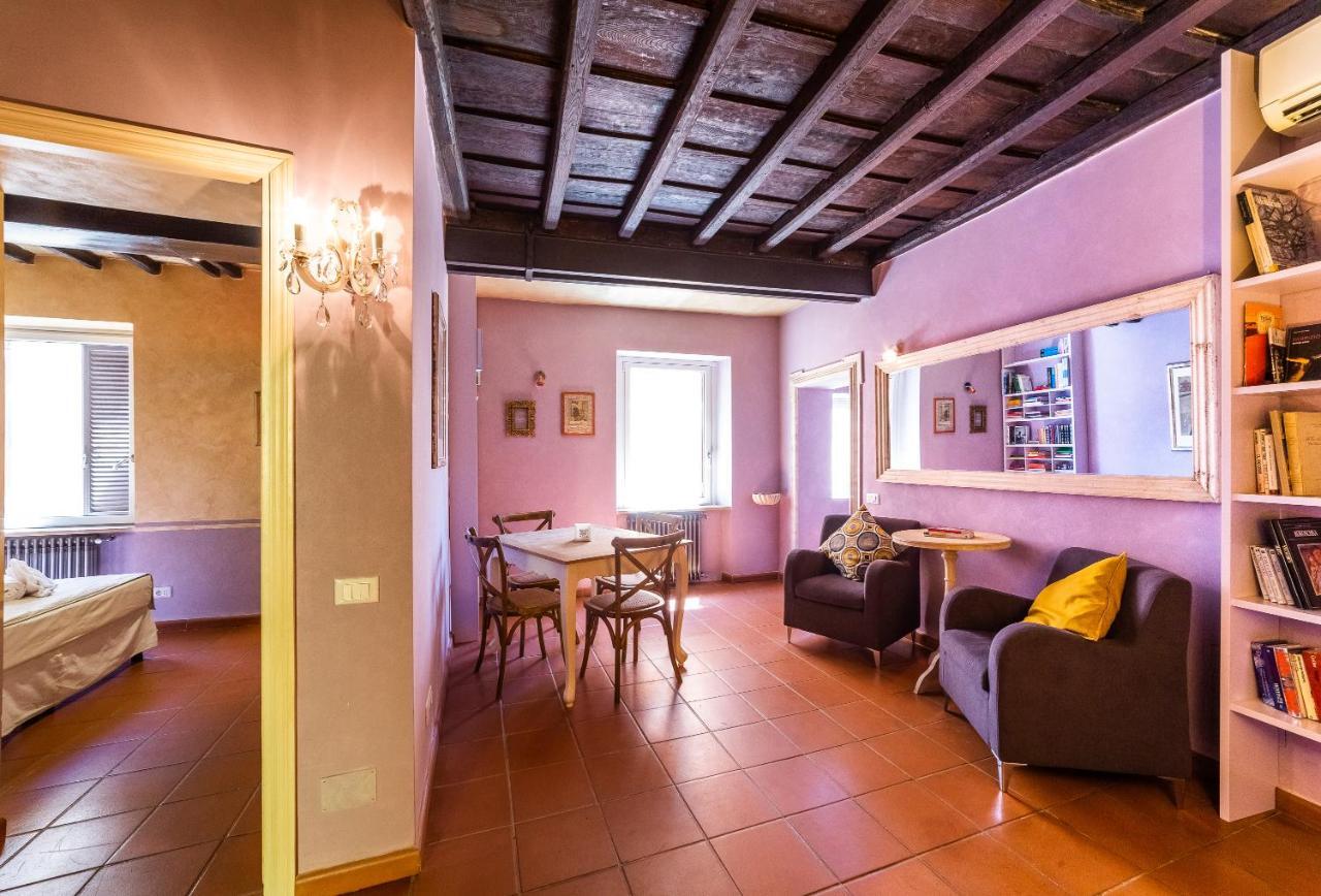 Maison Specchi Apartment