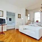 Romeasyoulike - Arancio Apartments N° 10
