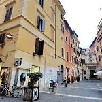 Campo dei Fiori 3-Bed Apartment hi standing
