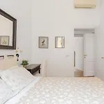 Iflat Elegant Apartment In 18Th Century Palace