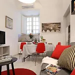 Grand Tour Rome Apartment - Liberty Collection