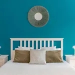 Iflat Spanish Steps Blue Apartment