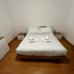 Conte Rosso Apartment