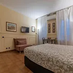 Piazza Navona & Pantheon Central Apartment