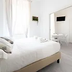 White Gioberti Guesthouse