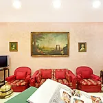 Hotel Augustea