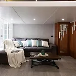 Freya - Trendy Loft