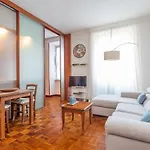 Modern 2Bdr Apartment Vibrant Prati Neighborhood