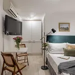 Basic Studio - 350 M Far From Fontana Di Trevi