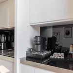 Barberini Caesar Suites