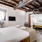 Chiavari Apartment