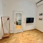 Civitas Leonina Apartment