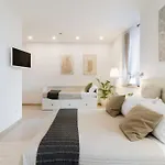 Vatican Momahouse Luxury By Varental