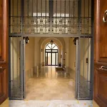 Vatican Fabio Massimo Apartment - Stay Inn Rome Experience