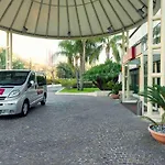 Mercure Roma West