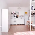 Chez moi!