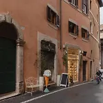 Pantheon Charming Apartment