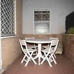 Trio Apartment
