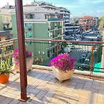 Panoramic And Bright Penthouse Is Waiting For You