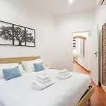 2 Bdr Navona Quintessential Charm