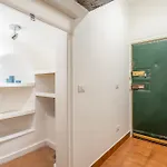 2 Bdr Navona Quintessential Charm